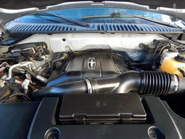 2015 Lincoln Navigator L Base