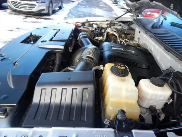 2015 Lincoln Navigator L Base