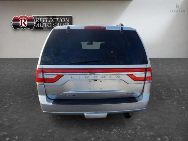 2015 Lincoln Navigator L Base