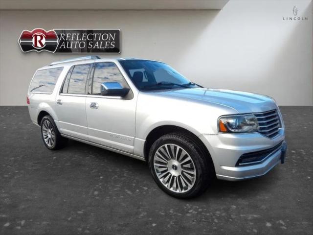 2015 Lincoln Navigator L Base