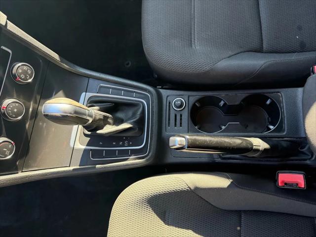 2018 Volkswagen Golf SportWagen TSI S
