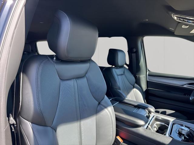 2026 Jeep Grand Wagoneer Limited Altitude 4x4