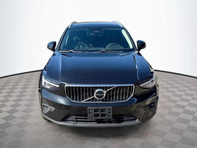 2023 Volvo XC40 B5 Plus Bright Theme