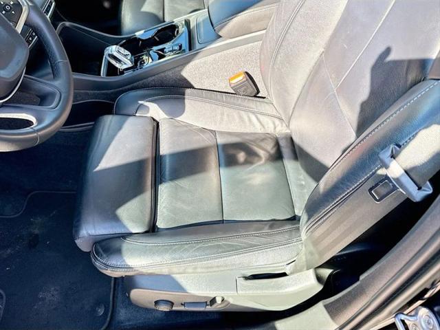 2023 Volvo XC40 B5 Plus Bright Theme