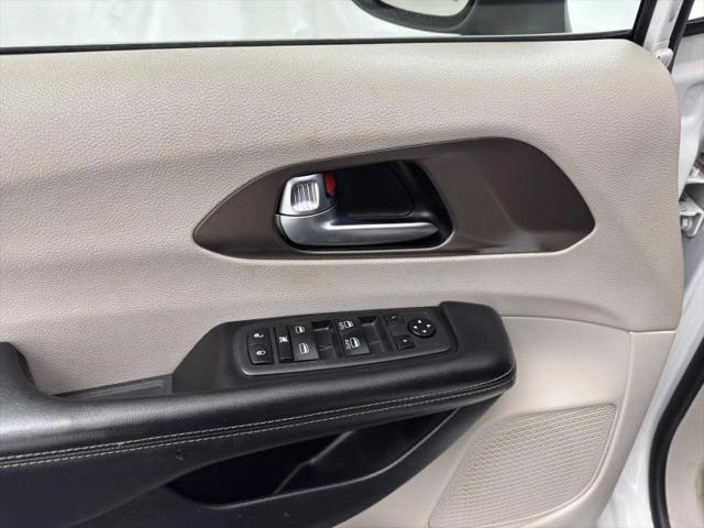 2021 Chrysler Voyager LXI