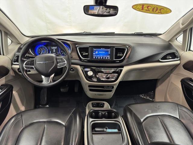 2021 Chrysler Voyager LXI