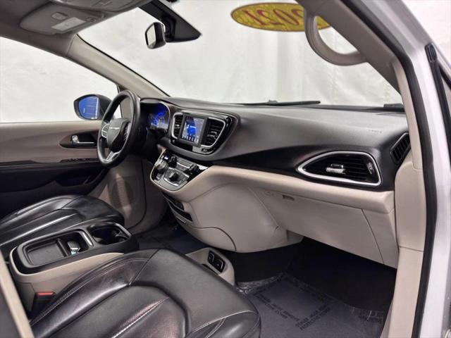 2021 Chrysler Voyager LXI