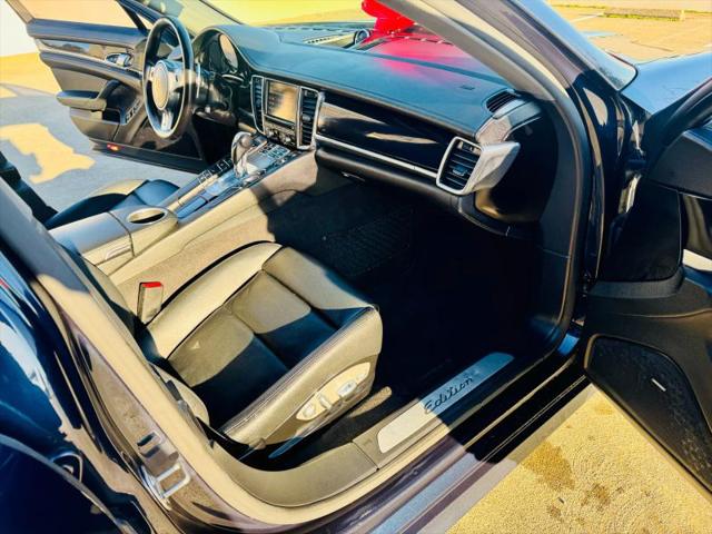 2016 Porsche Panamera Edition