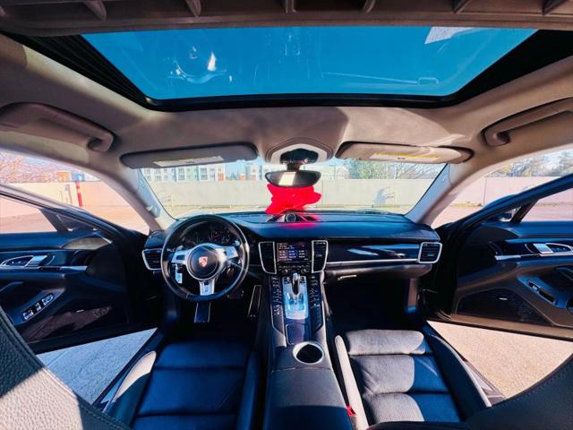 2016 Porsche Panamera Edition