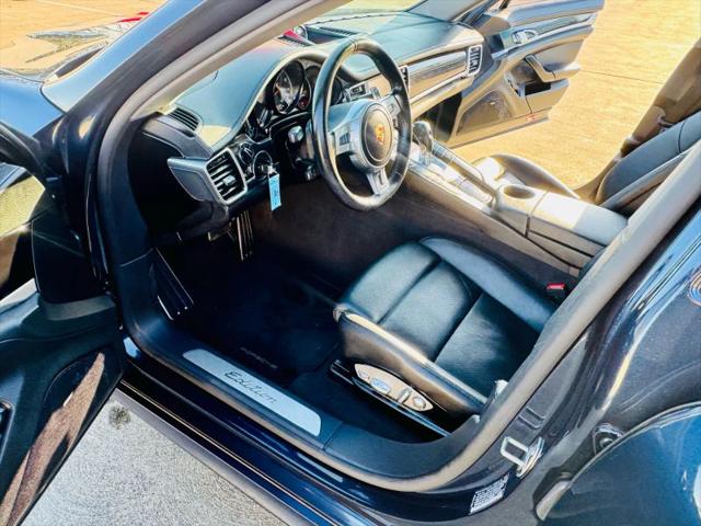 2016 Porsche Panamera Edition