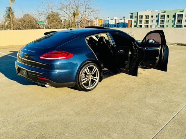 2016 Porsche Panamera Edition