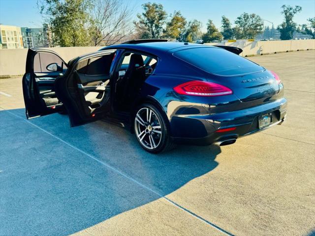 2016 Porsche Panamera Edition