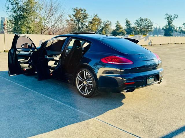 2016 Porsche Panamera Edition