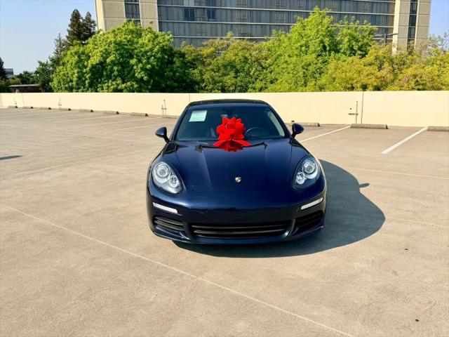 2016 Porsche Panamera 4