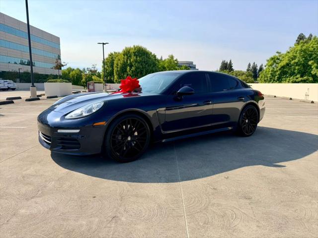 2016 Porsche Panamera 4