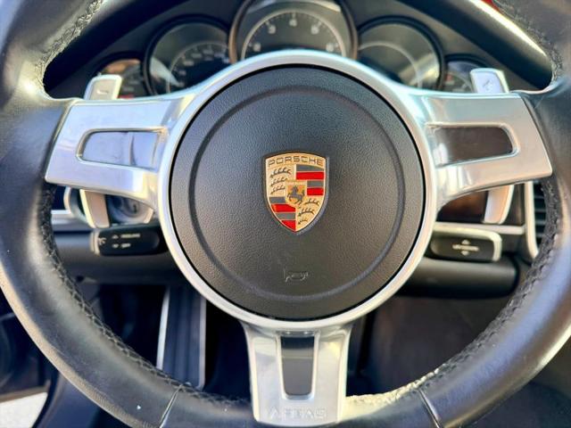 2016 Porsche Panamera 4