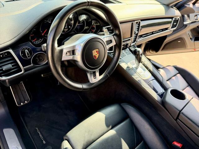 2016 Porsche Panamera 4