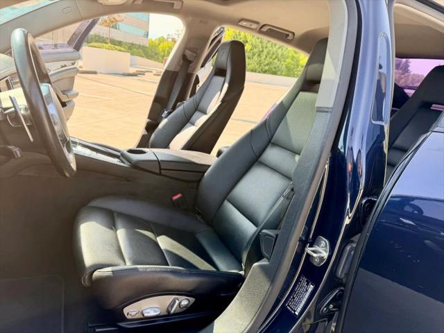 2016 Porsche Panamera 4