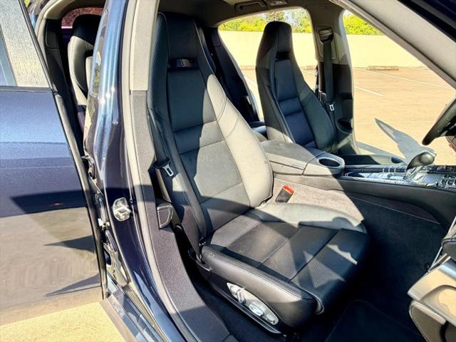 2016 Porsche Panamera 4