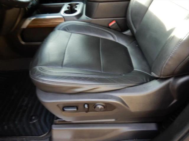 2020 Chevrolet Silverado 1500 4WD Crew Cab Short Bed RST