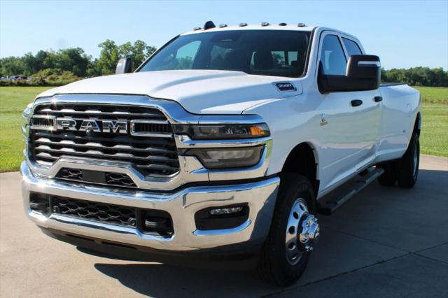 2026 Ram 3500 Tradesman Crew Cab 4x4 8' Box