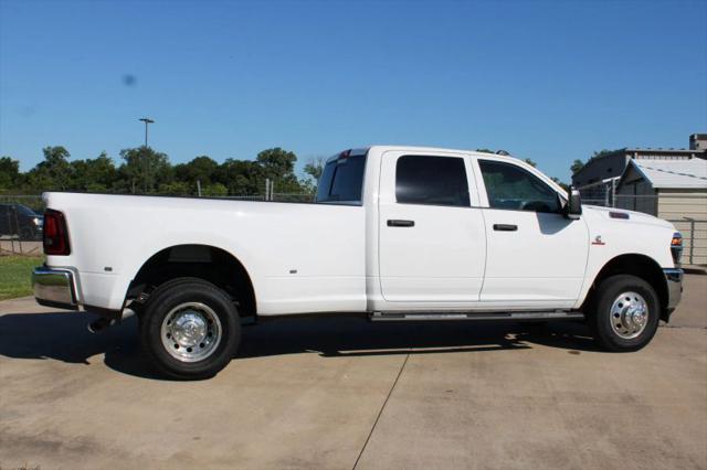 2026 Ram 3500 Tradesman Crew Cab 4x4 8' Box