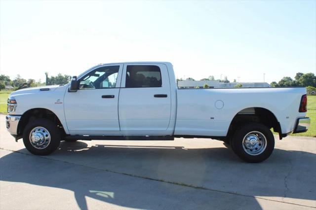 2026 Ram 3500 Tradesman Crew Cab 4x4 8' Box
