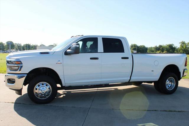 2026 Ram 3500 Tradesman Crew Cab 4x4 8' Box