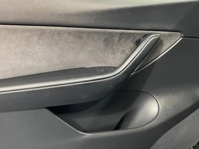 2022 Tesla Model Y Performance Dual Motor All-Wheel Drive