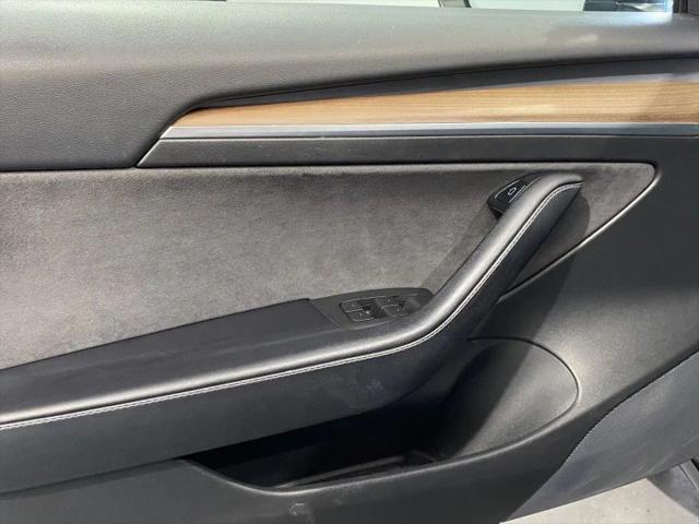 2021 Tesla Model 3 Standard Range Plus Rear-Wheel Drive
