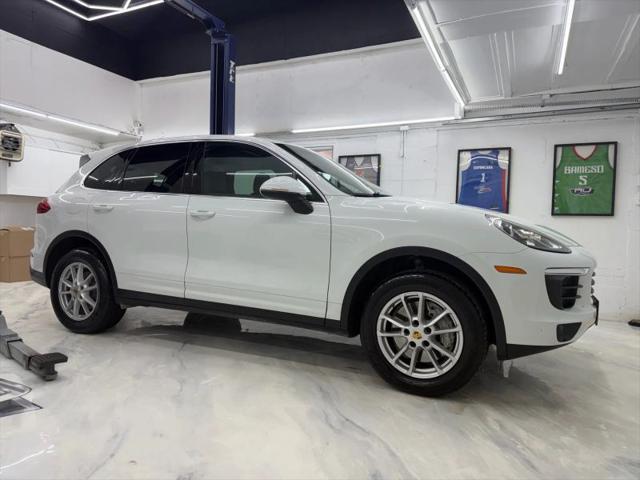 2016 Porsche Cayenne Base