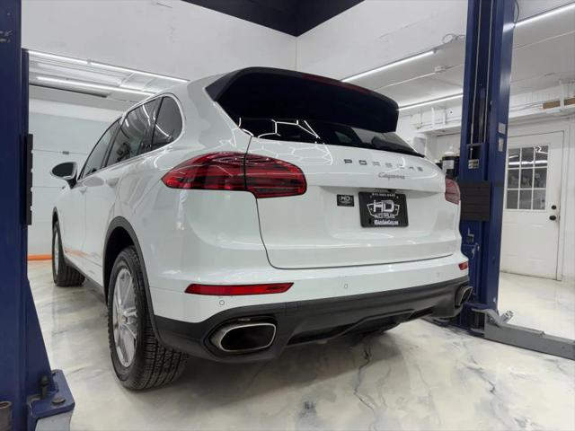 2016 Porsche Cayenne Base