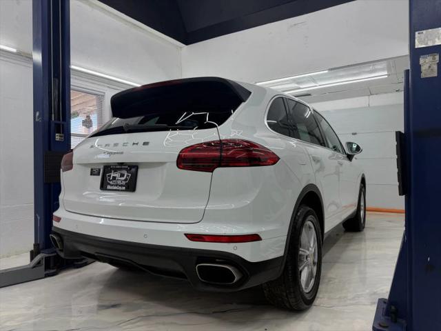 2016 Porsche Cayenne Base