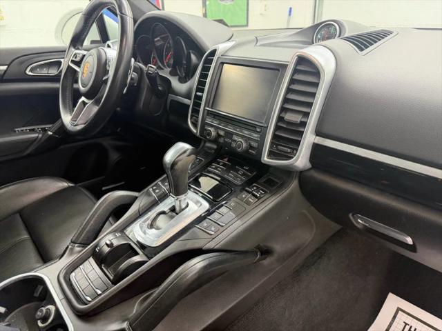 2016 Porsche Cayenne Base