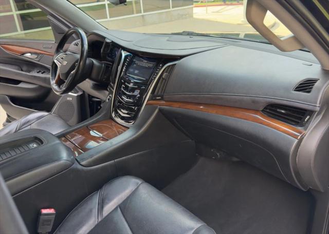 2019 Cadillac Escalade ESV Luxury