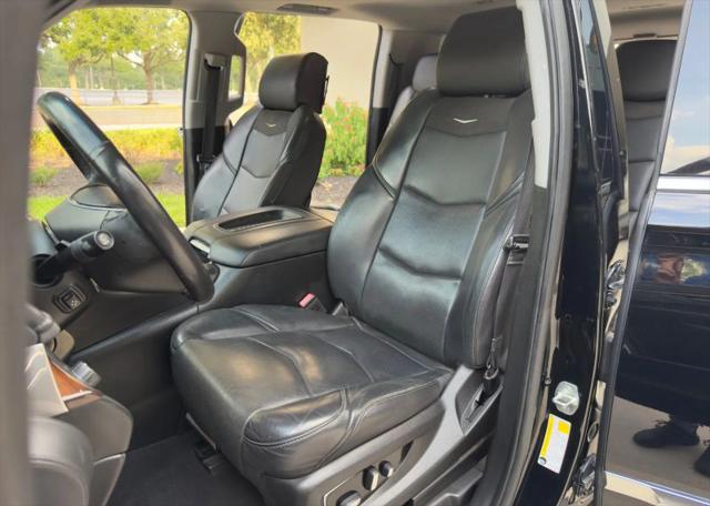 2019 Cadillac Escalade ESV Luxury
