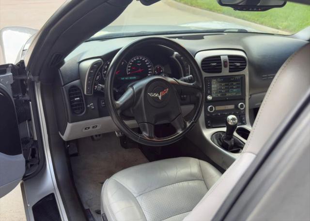 2005 Chevrolet Corvette Base