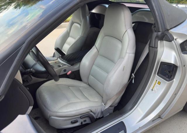 2005 Chevrolet Corvette Base