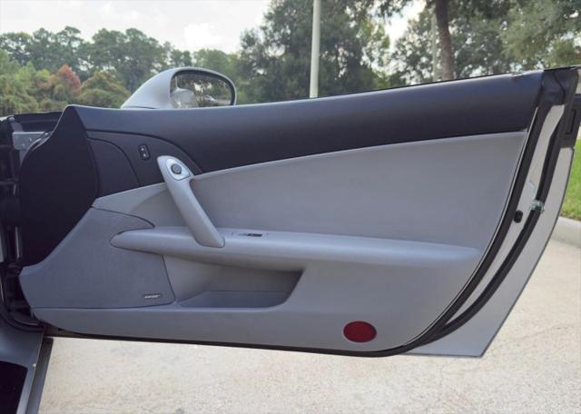 2005 Chevrolet Corvette Base