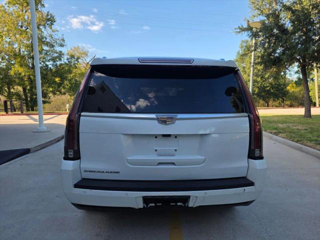 2017 Cadillac Escalade Luxury