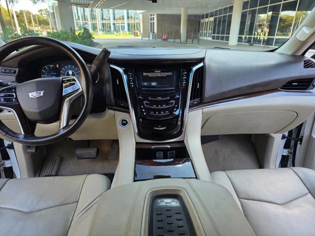 2017 Cadillac Escalade Luxury