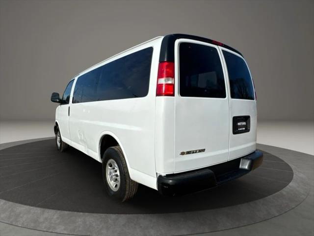 2019 Chevrolet Express LS