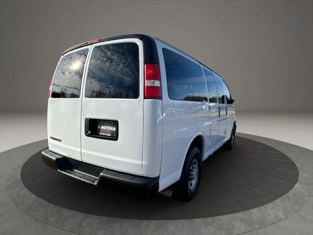 2019 Chevrolet Express LS