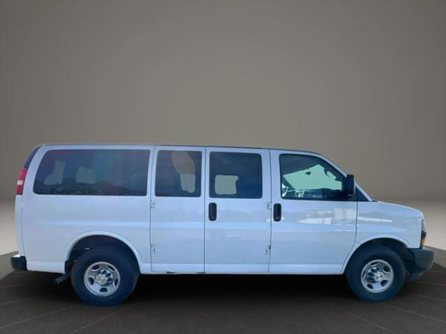 2019 Chevrolet Express LS