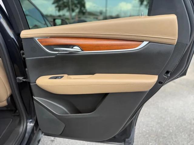 2017 Cadillac XT5 Platinum