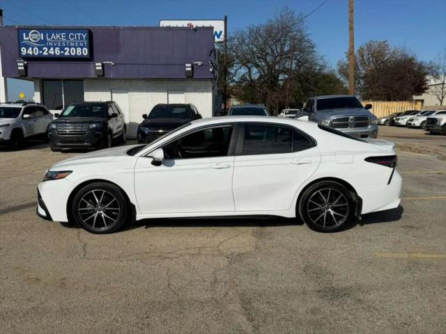 2023 Toyota Camry SE