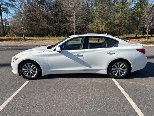 2015 INFINITI Q50 Premium