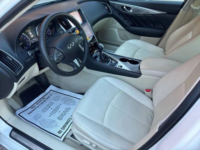 2015 INFINITI Q50 Premium
