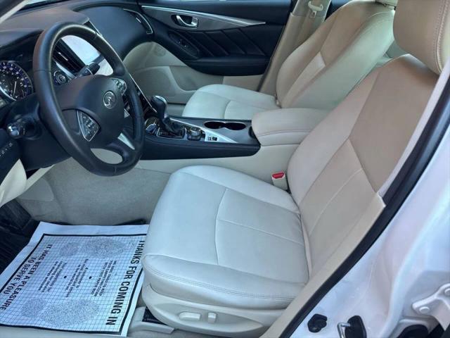 2015 INFINITI Q50 Premium