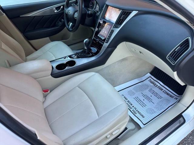 2015 INFINITI Q50 Premium
